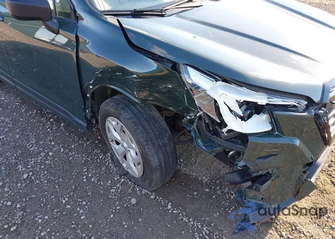 2022 Subaru Forester z USA, uszkodzony, nr VIN JF2SKACC5NH441955